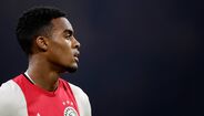 Ryan Gravenberch (Ajax), médio
