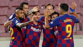 Messi chega aos 700 golos e jornal argentino escreve à NASA sobre 'este extraterrestre'