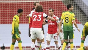 A crónica do Arsenal-Norwich, 4-0: Cédric com estreia de sonho