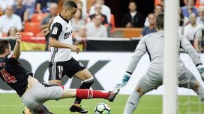  Rodrigo sofreu rotura parcial do ligamento do joelho