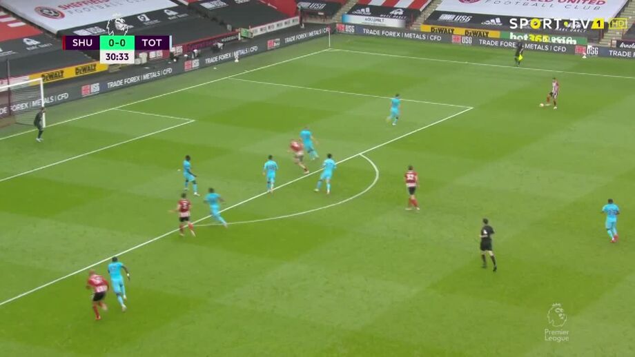 Sheffield ganhou vantagem com este golo e deixou Mourinho em apuros 