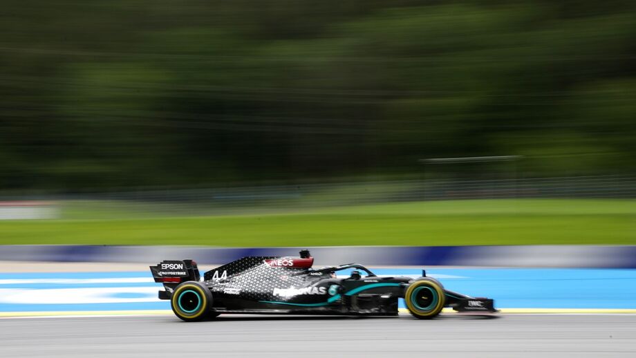 Lewis Hamilton e Mercedes dominam treinos livres do GP da Áustria