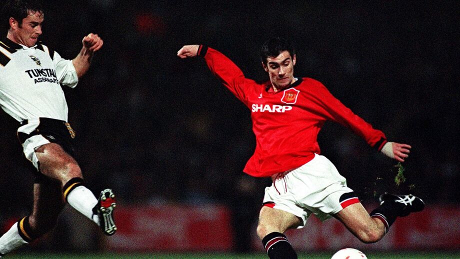Ex-jogador lembra dia em que Alex Ferguson mentiu ao Newcastle e lhe garantiu aumento salarial