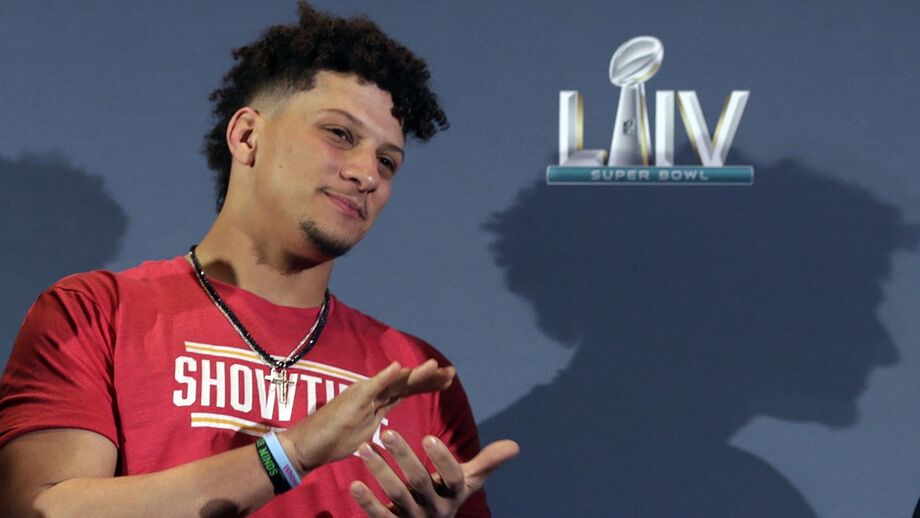 Patrick Mahomes: Fazer história com a conta recheada
