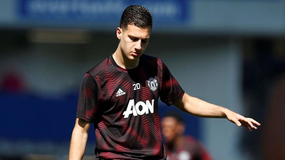Ingleses dizem que Dalot está na lista de dispensáveis do Manchester United