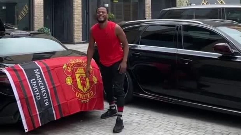 Original e irónico: Evra felicitou assim o campeão Liverpool