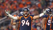 25.º Denver Broncos - 3 mil milhões de dólares