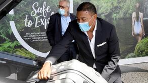 Trio tenta convencer Lito Vidigal