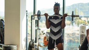 Mikel Agu: «A pré-época é para sofrer»