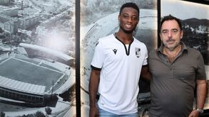 Gideon Mensah oficializado por empréstimo até ao final da época