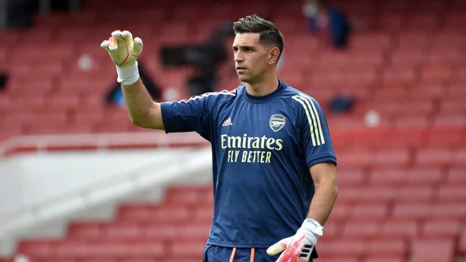 Da fome à glória no Arsenal: Martínez é a nova coqueluche gunner