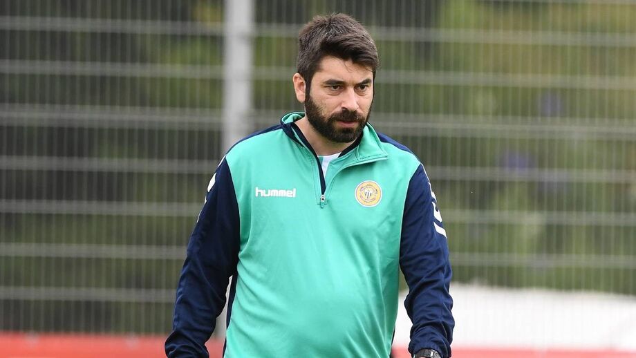 Plantel do Nacional dá hoje início ao trabalho de campo
