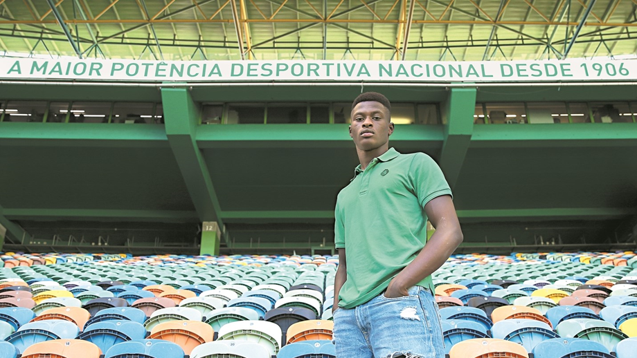 Mercado: Real Madrid pergunta por Nuno Mendes, Cabrera deu o sim ao Benfica e Barcelona rejeita 60 milhões por Trincão