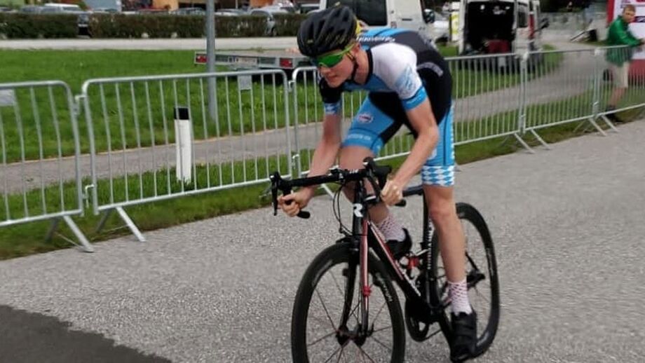 Jovem ciclista alemão morre após atropelamento