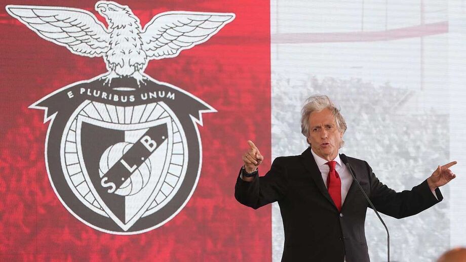 Um possível onze do Benfica com as três contratações já garantidas