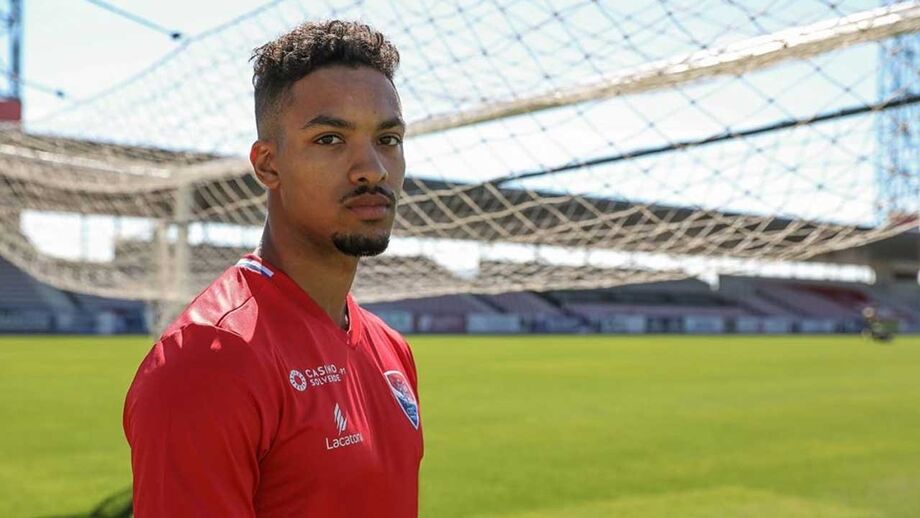 Gil Vicente contrata avançado português ao Wolverhampton