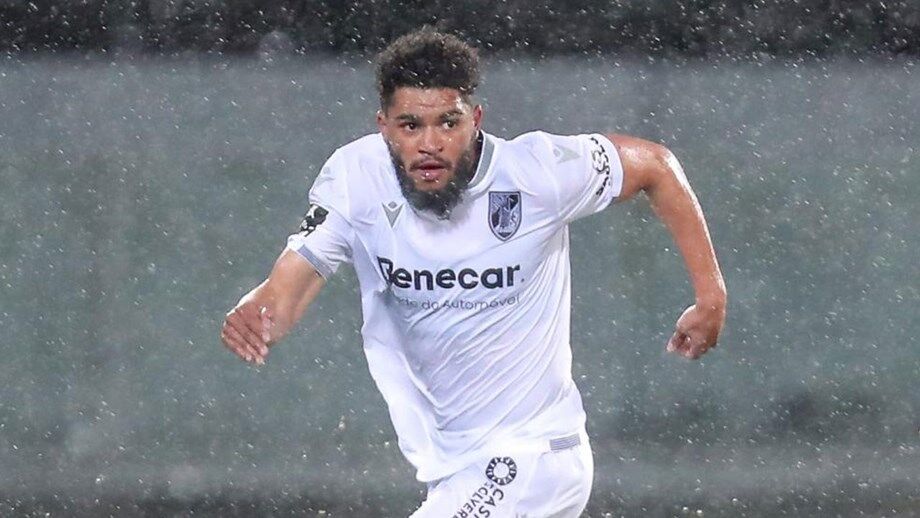 Poha assina em definitivo pelo V. Guimarães até junho de 2024