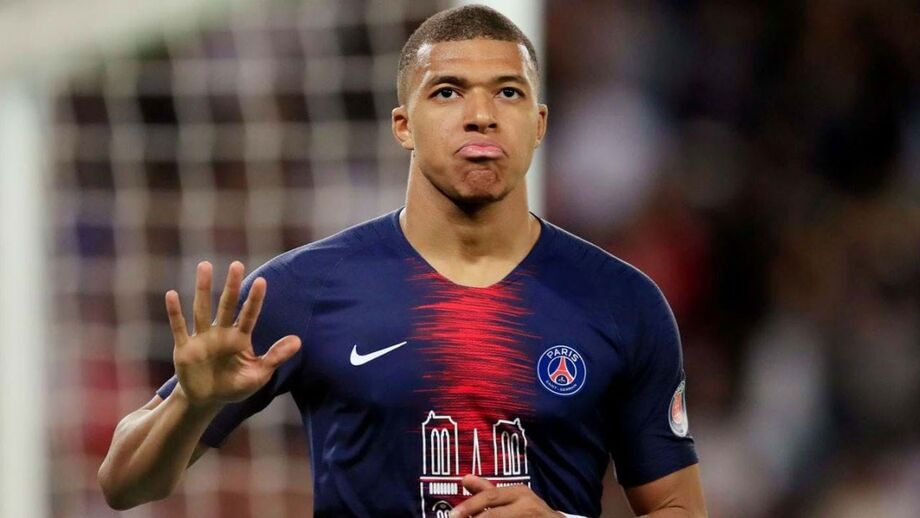Mbappé nos convocados do PSG para o estágio de três dias em Faro