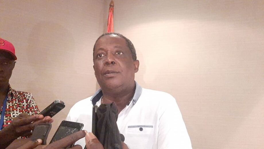 Grupo de clubes guineenses elege Fernando Tavares presidente da federação de futebol