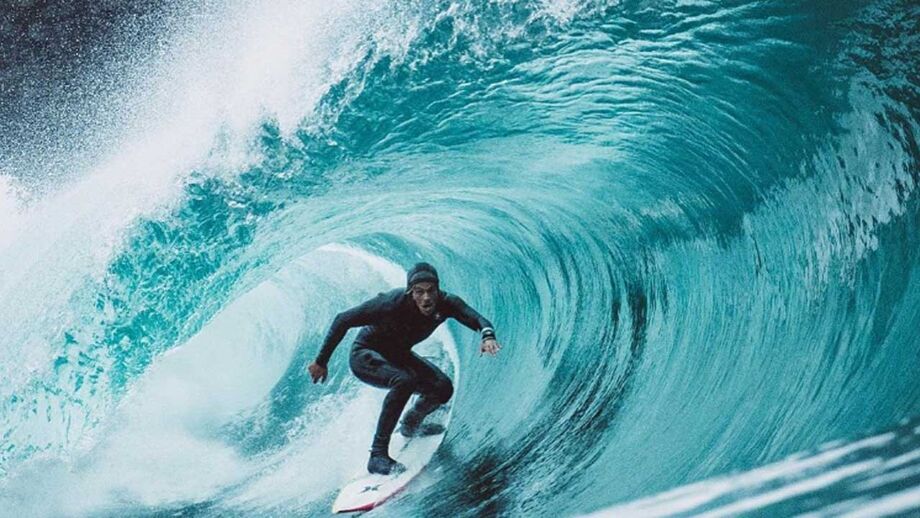 Kai Lenny bate Nic von Rupp na corrida a prémio de ondas gigantes
