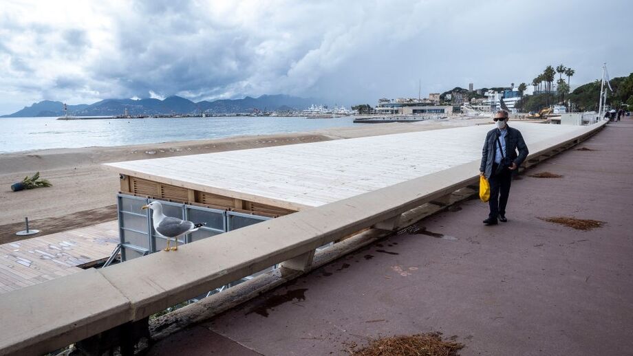 Dezenas de feridos ligeiros em Cannes após pânico gerado por rumor de tiroteio