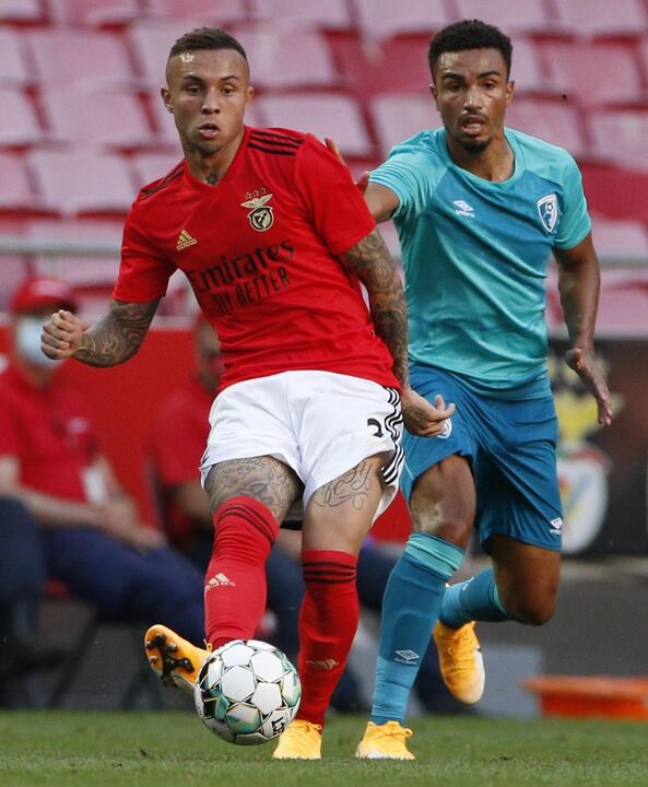 Everton Cebolinha (extremo-esquerdo)