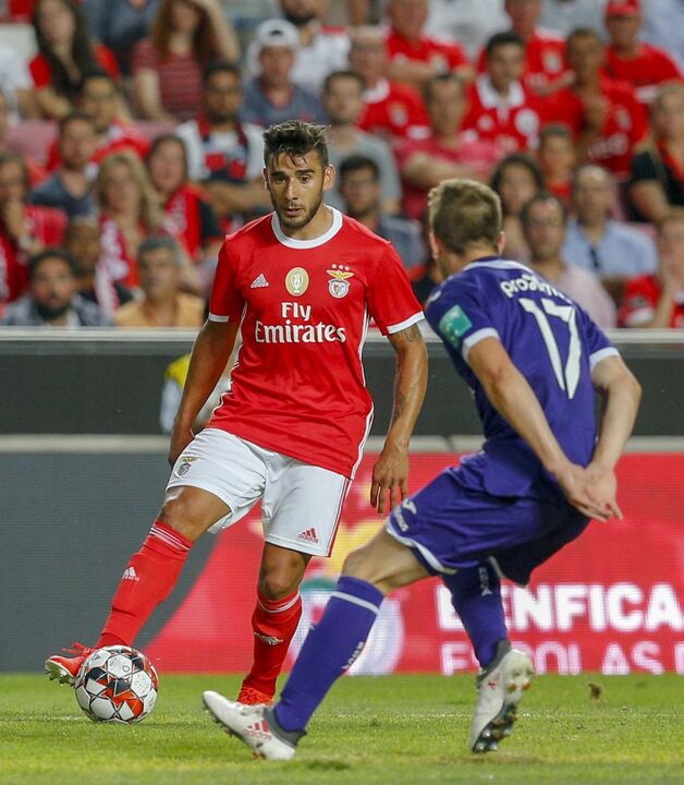 Eduardo Salvio (At. Madrid-Benfica) em 2012/13:  11 milhões de euros