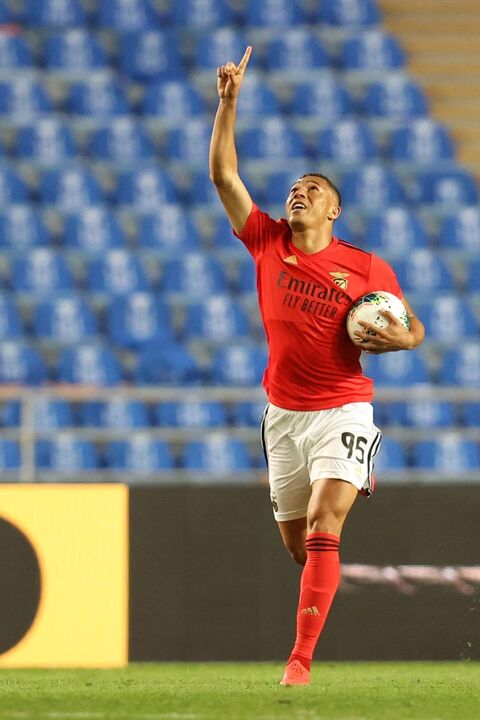 Vinícius (Nápoles-Benfica) em 2019/20: 17 M€