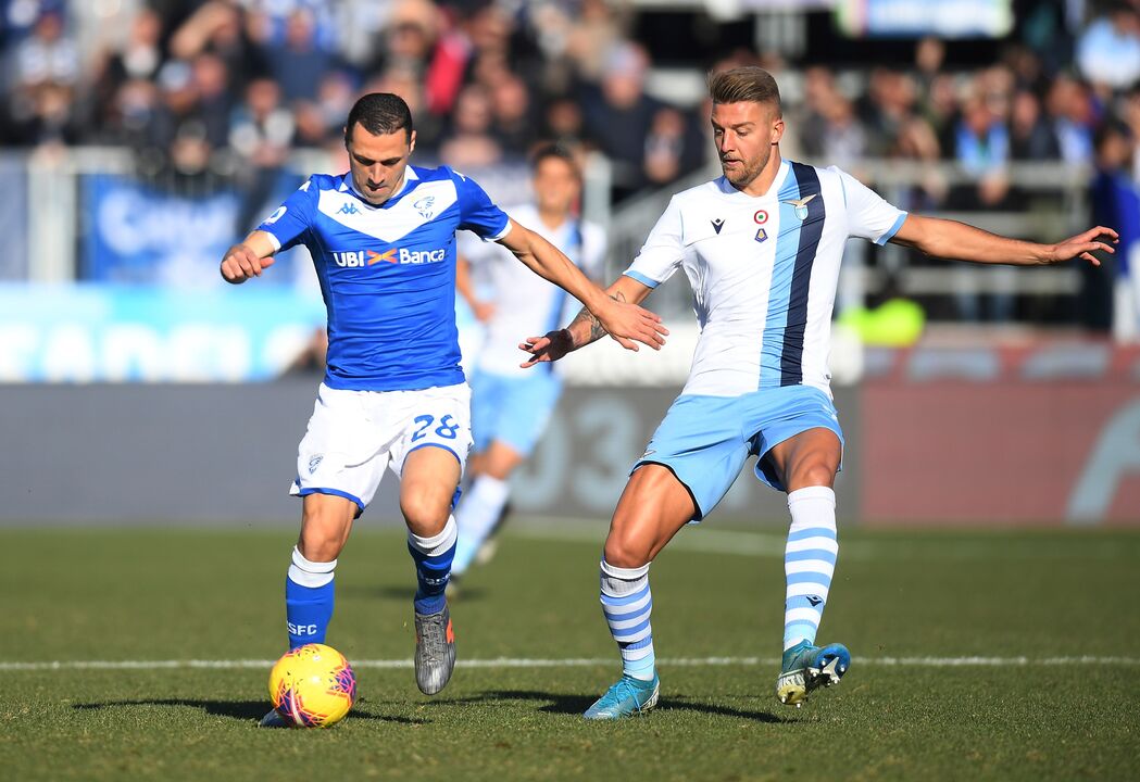 Romulo (33 anos, médio, última equipa: Brescia) - Valor de mercado: 1 milhão de euros