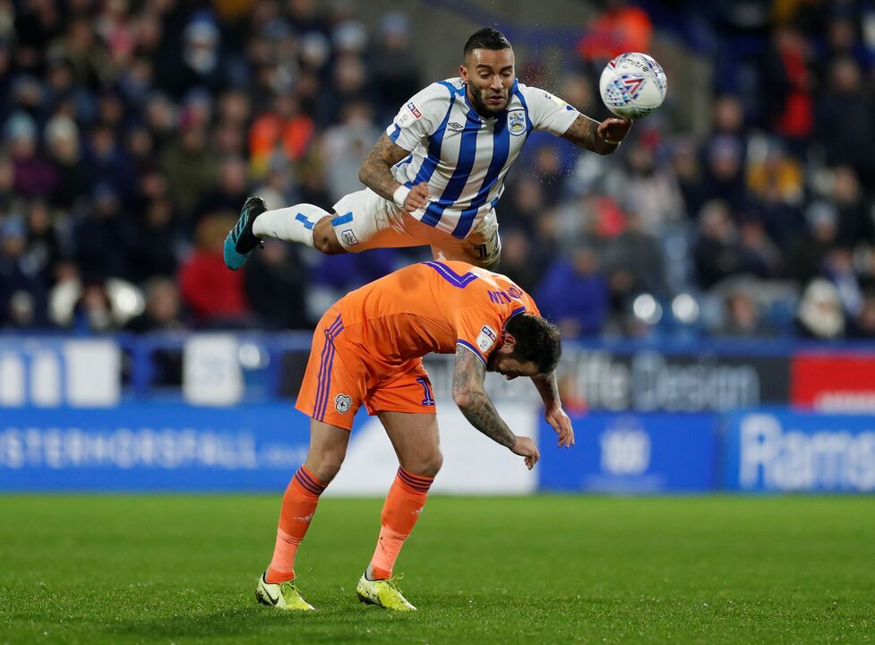 Danny Simpson (33 anos, defesa, última equipa: Huddersfield) - Valor de mercado: 800 mil euros