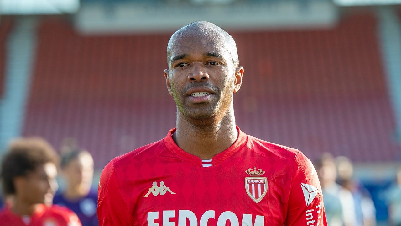 Naldo (37 anos, defesa, última equipa: Monaco) - Valor de mercado: 250 mil euros