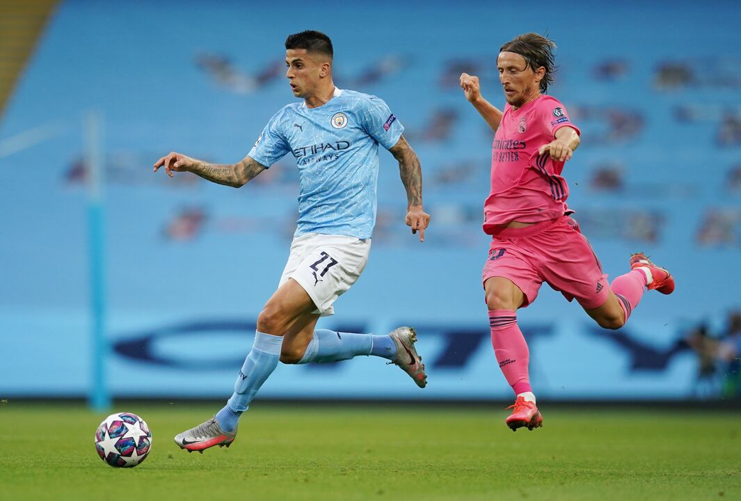 228. João Cancelo, 31 M€ (-2,2 M€)