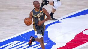 Thunder forçam 7.º jogo com os Rockets nos playoffs da NBA