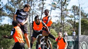 Mikel Agu reintegrado e Gideon Mensah a treinar à parte no V. Guimarães