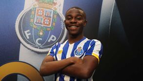 Benicio Baker-Boaitey reforça camadas jovens do FC Porto