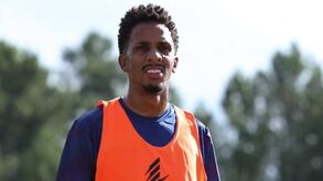 Lucas Mineiro chega ao Gil Vicente por empréstimo da Chapecoense