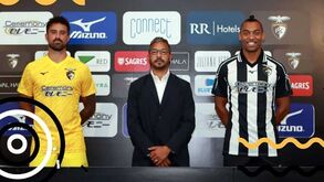 Fabrício e Maurício apresentados como reforços do Portimonense