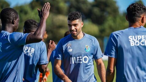 Mehdi Taremi já treina pelo FC Porto: as imagens do avançado iraniano no Olival