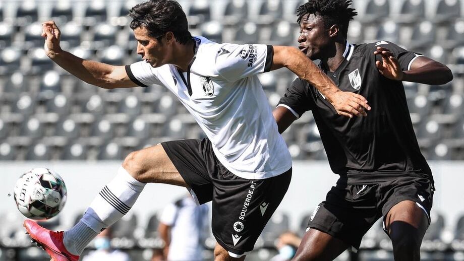 SAD do V. Guimarães puxa pelos preços de Teixeira e Pêpê