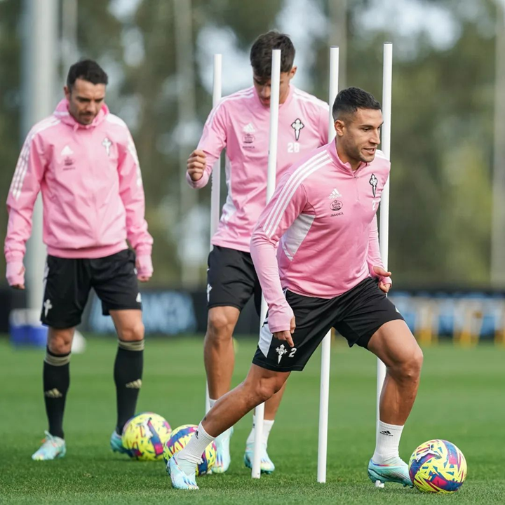 Celta De Carlos Carvalhal Regressa Aos Treinos Fotogalerias Jornal