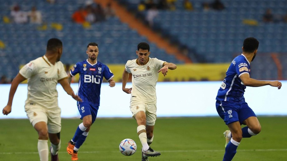 Al Hilal Vence Al Nassr E Ronaldo Pode Ficar Ainda Mais Longe Do T Tulo