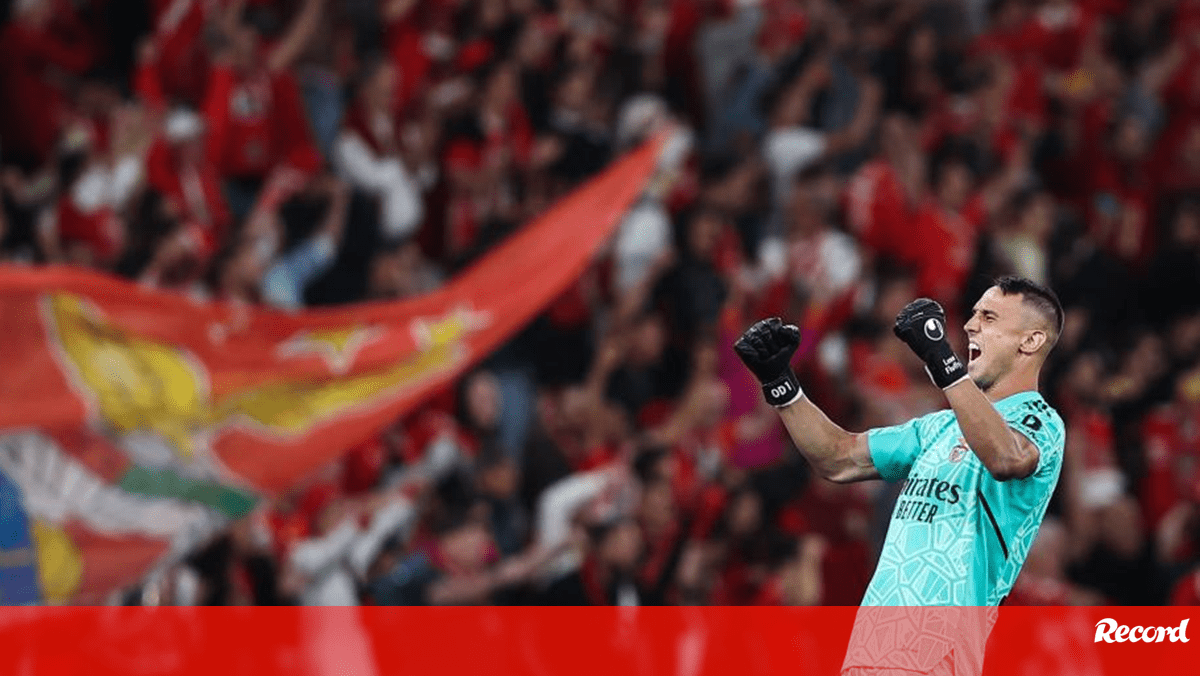 Vlachodimos Iguala Recorde De Moretto 20 Jogos Sem Sofrer Benfica