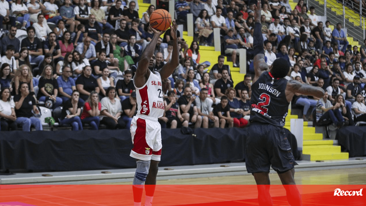 Ovarense Benfica 44 115 Furacão em Ovar Basquetebol Jornal Record