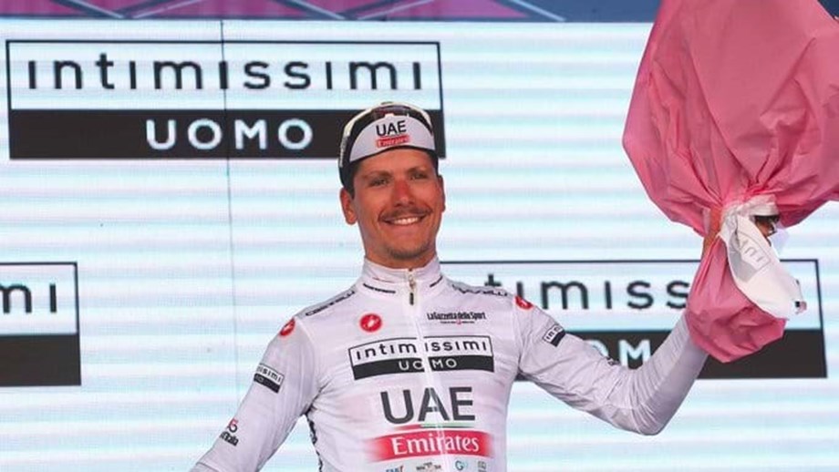 Jo O Almeida Vence Etapa Do Giro E Sobe A Da Geral Giro