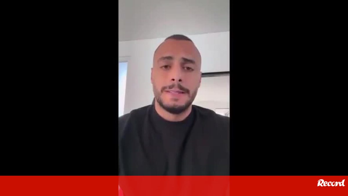 Arthur Cabral Desculpa Se Pelo Pirete Ap S Ser Insultado Ao Lado Da