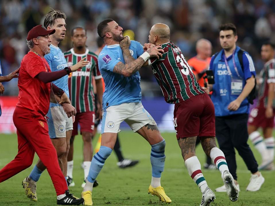 Felipe Melo E Kyle Walker Armaram Confus O E Nem Grealish Escapou As