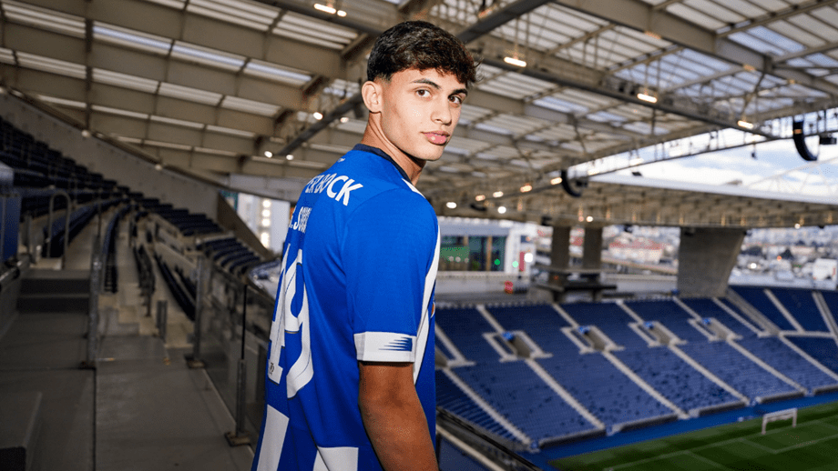 Gonçalo Sousa renova o FC Porto Sonho jogar pela equipa A FC