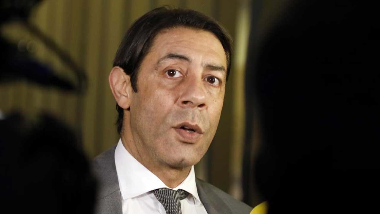 Rui Costa Entrada Da Gala Cosme Dami O Uma Hist Ria Mpar Que Nos