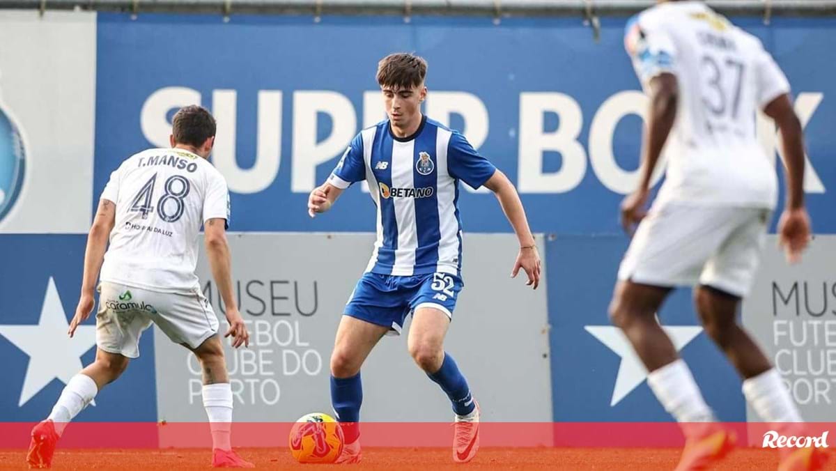 Martim Fernandes vai ser o próximo a renovar o FC Porto FC Porto