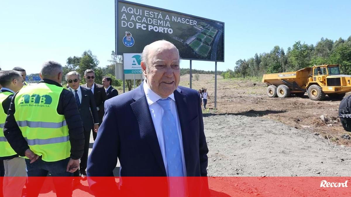 Fc Porto Tem At De Maio Para Pagar Mais Por Cento Dos Terrenos